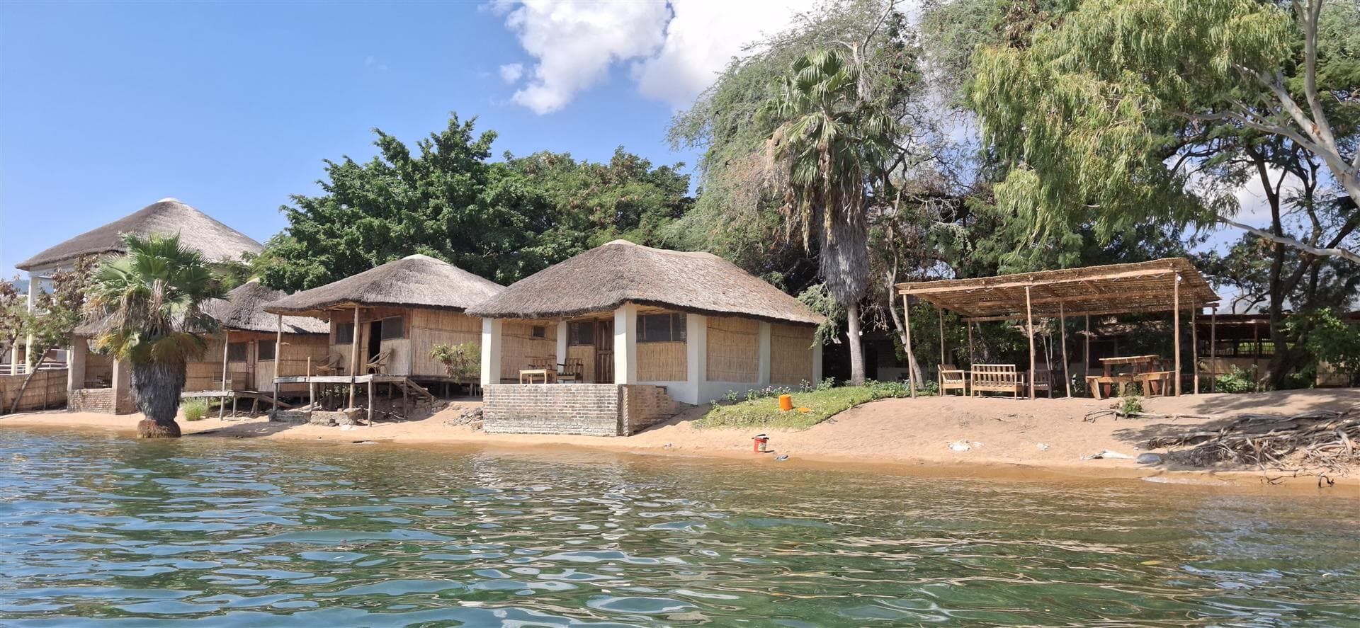 Lake View Rooms — Ngoni — photo 1